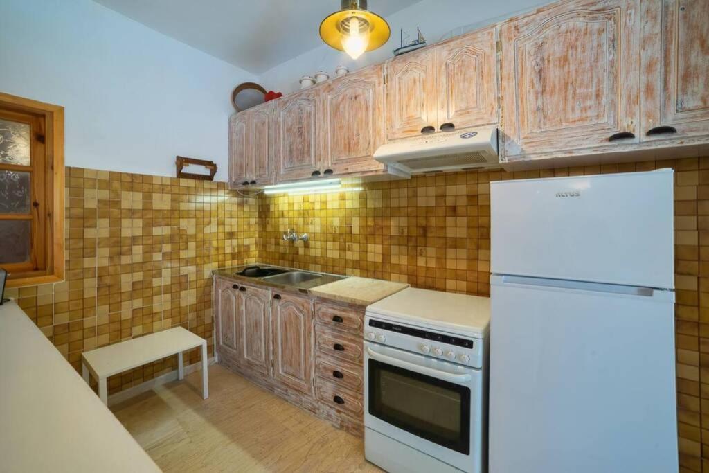 Fortezza Garden Home 罗希姆诺 外观 照片