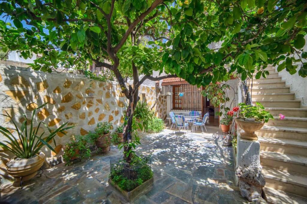 Fortezza Garden Home 罗希姆诺 外观 照片